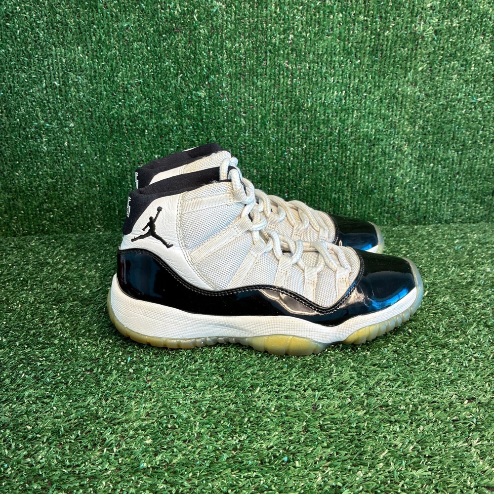 Jordan 11 Concord Patent Leather Retro Basketball Sneaker White Black Youth 4.5Y